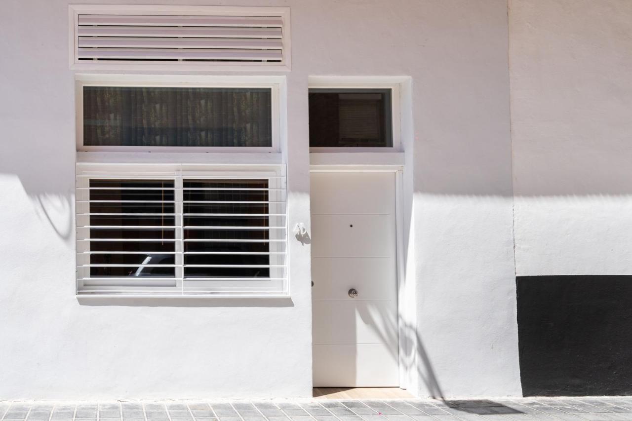 Bel Appartement A Etrener Proche De La Plage Valencia Exterior photo